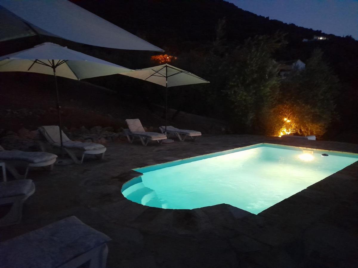 Hotel La Pluma Iznájar Exteriér fotografie